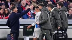 Xabi Alonso đã ‘buông giáp’ quy hàng?